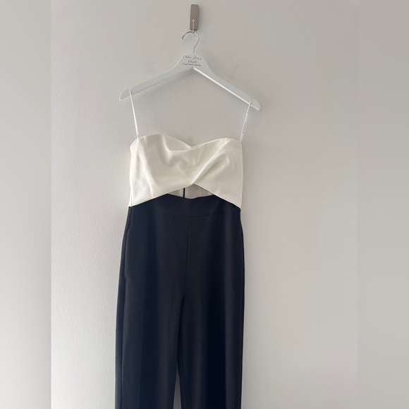 BLACK HALO Jada Black Jumpsuit 10 - Picture 7 of 10